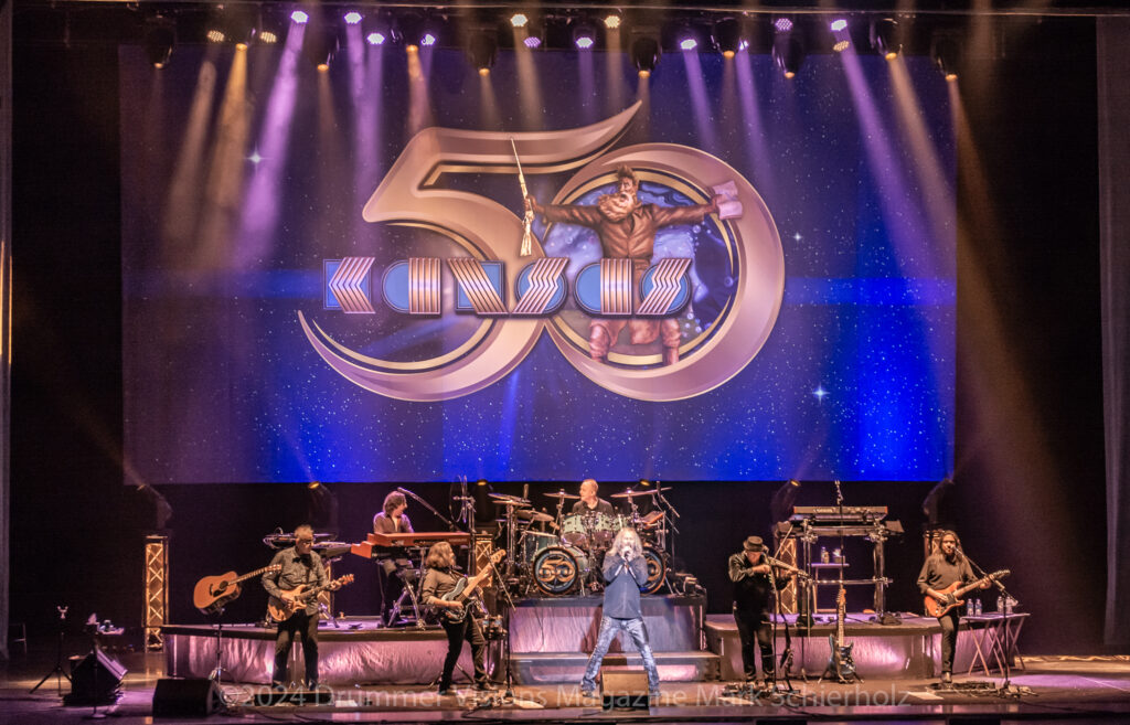 Full Band B - Credit Mark Schierholz
